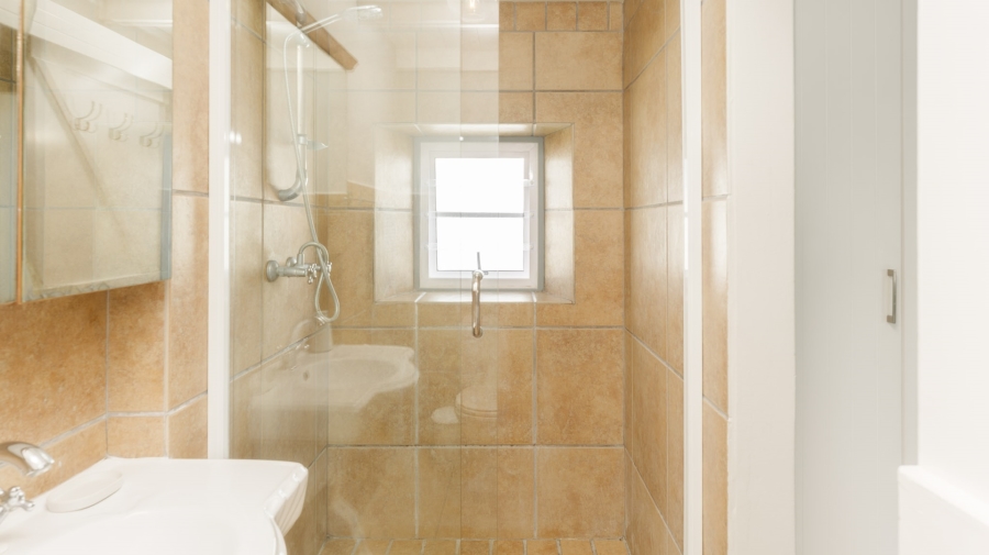 6 Bedroom Property for Sale in Struisbaai Western Cape